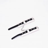 Бело-красные кожаные наручники - Crazy Handmade - купить с доставкой в Кисловодске