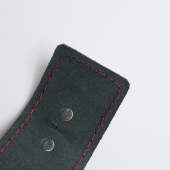 Черные кожаные наручники с красной строчкой - Crazy Handmade - купить с доставкой в Кисловодске