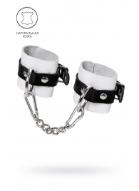 Бело-черные кожаные наручники с одним ремешком с люверсами - Pecado - купить с доставкой в Кисловодске