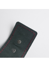 Черные кожаные наручники с красной строчкой - Crazy Handmade - купить с доставкой в Кисловодске