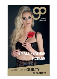 Пластиковая метелочка с красными пёрышками Small Feather Tickler - 32 см. - Blush Novelties - купить с доставкой в Кисловодске