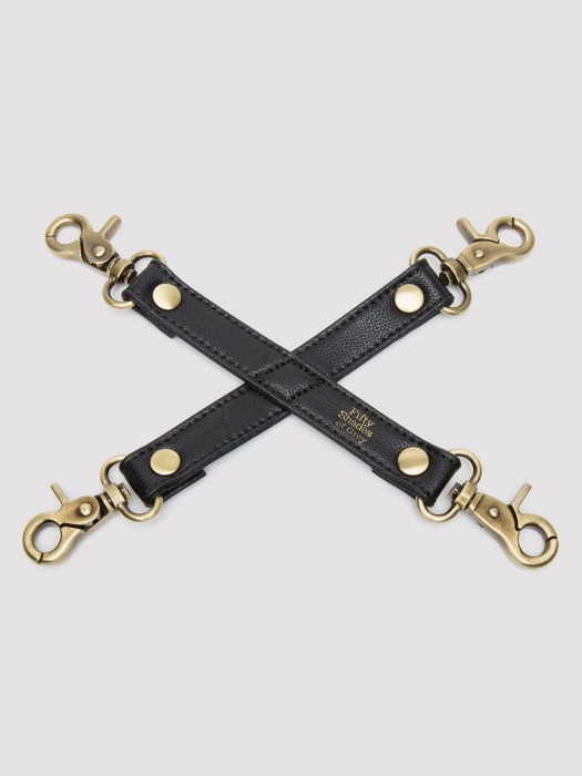 Черный фиксатор для манжет Bound to You Faux Leather Hogtie - Fifty Shades of Grey - купить с доставкой в Кисловодске