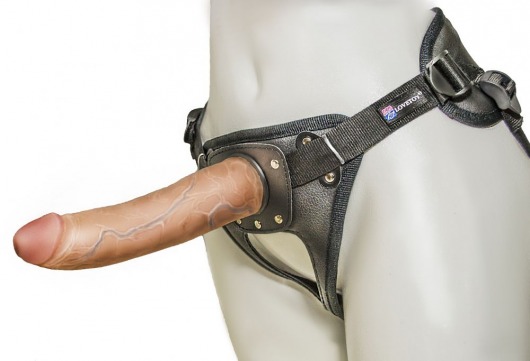 Насадка-фаллоимитатор на кожаных трусиках Harness Ultra Realistic 7  - 18 см. - LOVETOY (А-Полимер) - купить с доставкой в Кисловодске